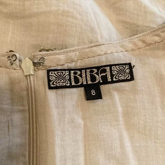 BIBA Vintage Gold Sequin Shift Dress with Floral Embroidery - Picture 4 of 10